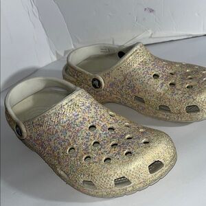 Crocs men seven women’s nine good condition